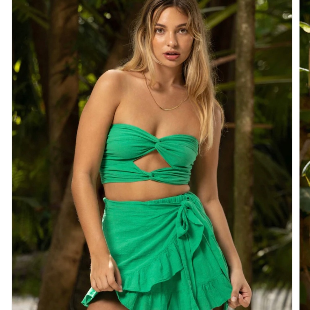 Blanco By Nature Bianca Skirt- Size Small, Emerald Green, Built in shorts